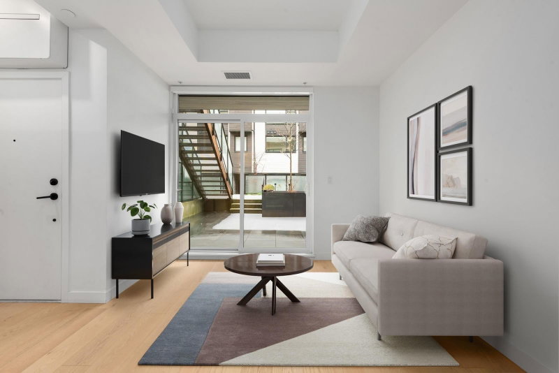 122 - 650 2nd Street E