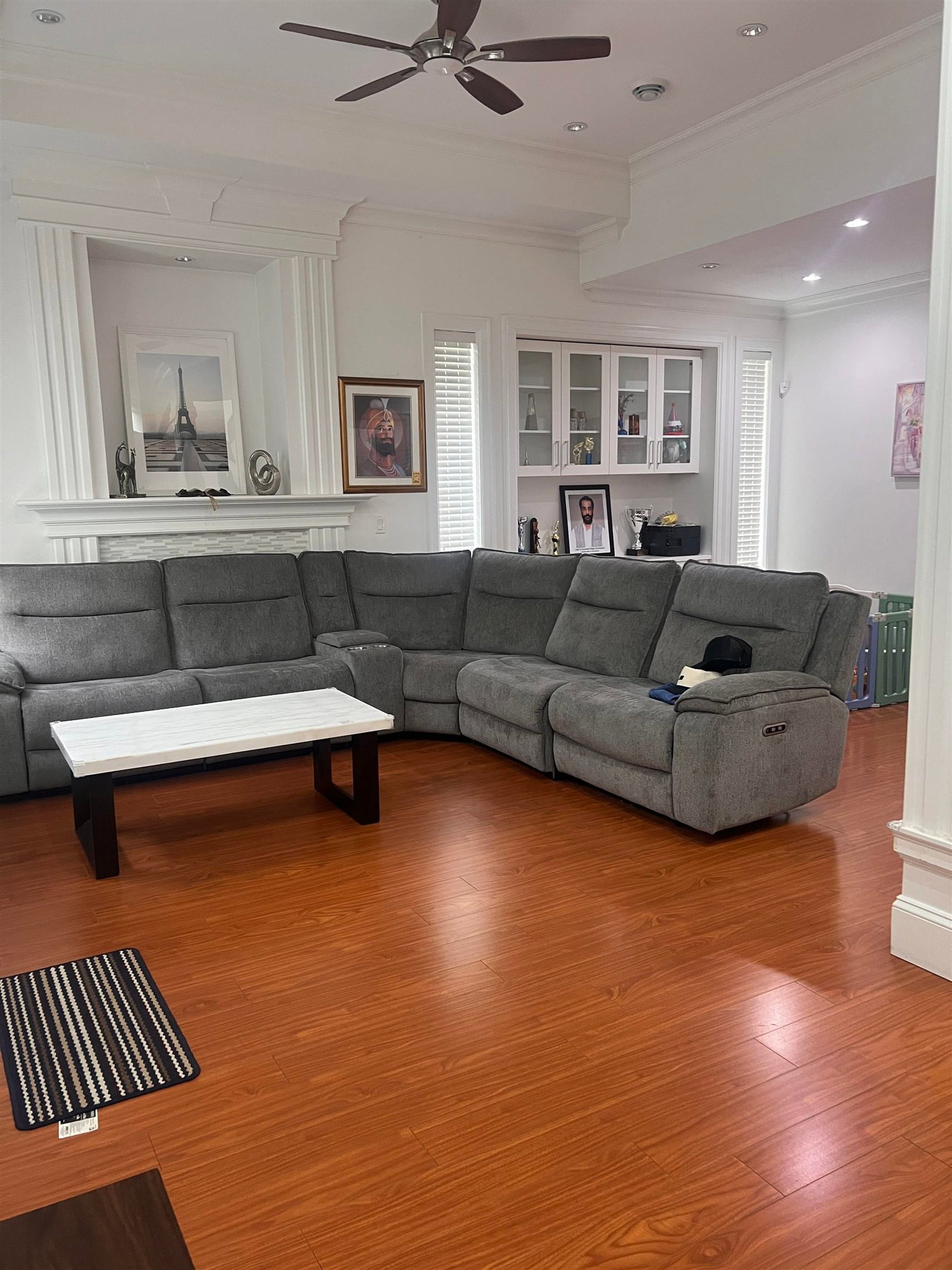 Listing Image 6