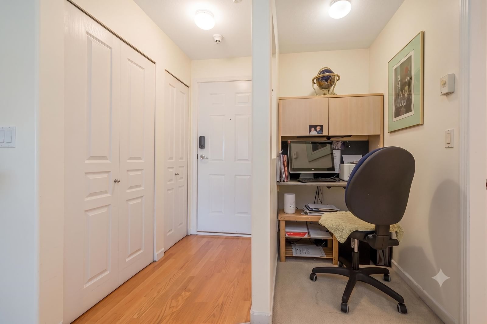 Listing Image 10