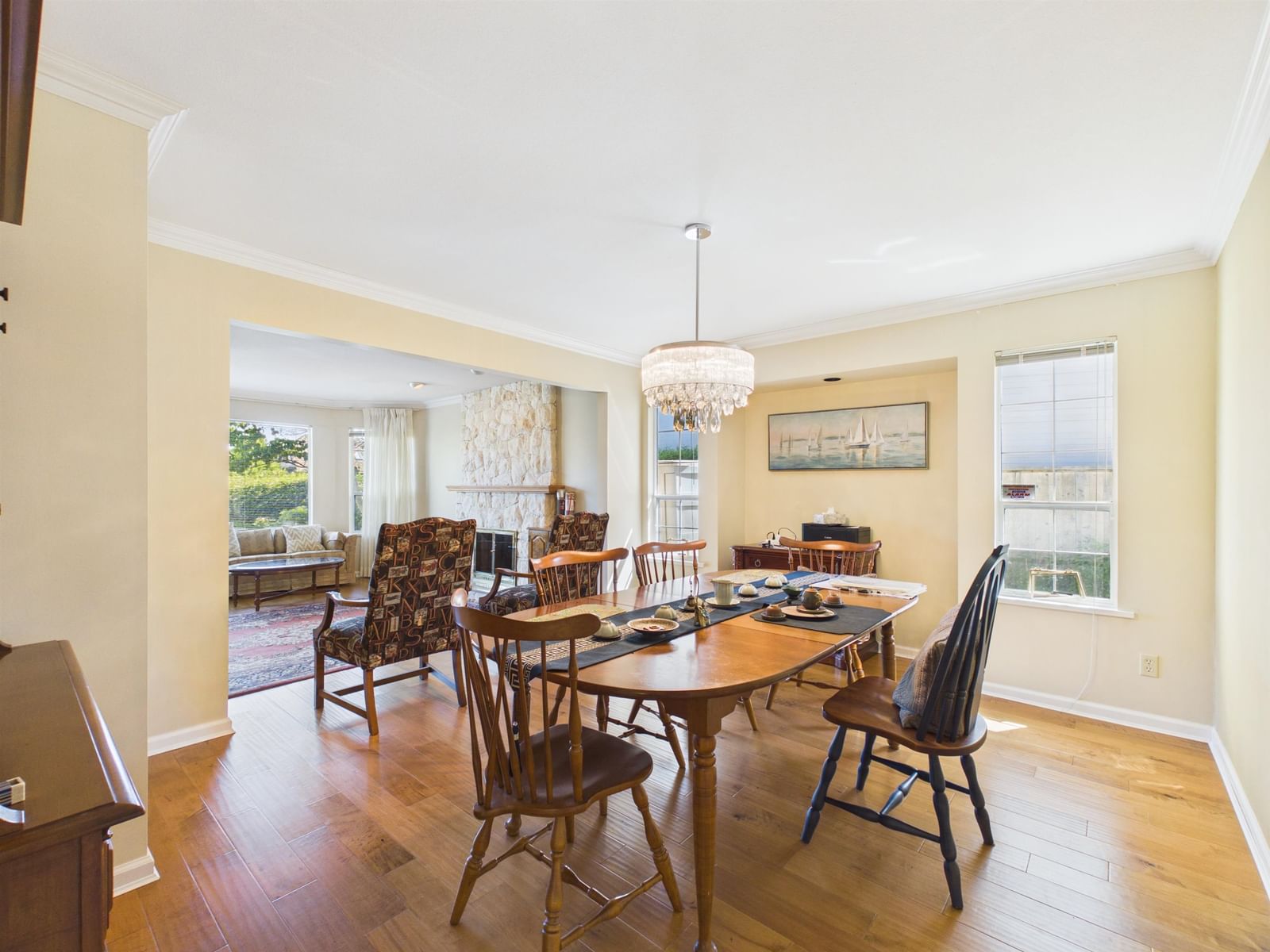 Listing Image 9