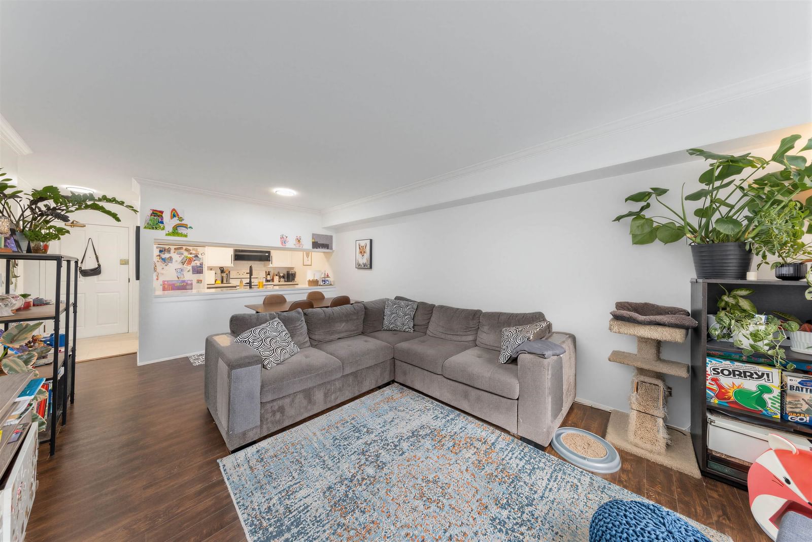 Listing Image 12