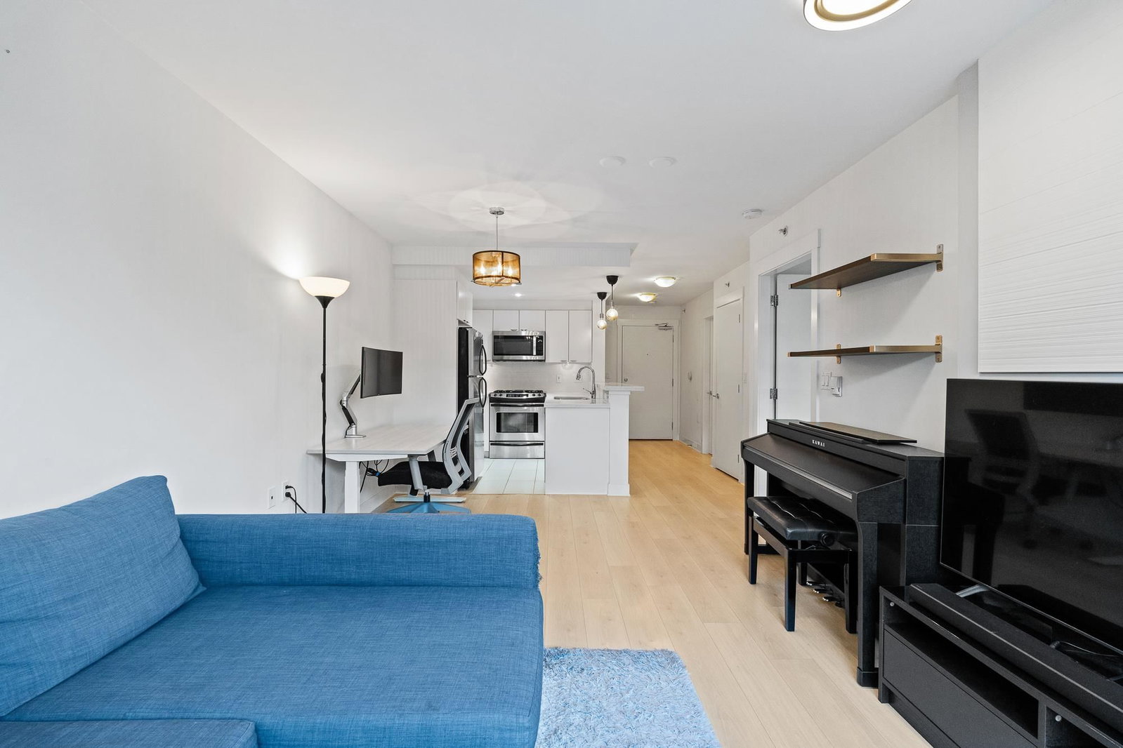 Listing Image 10