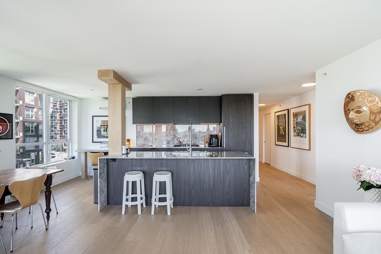 Listing Image 8