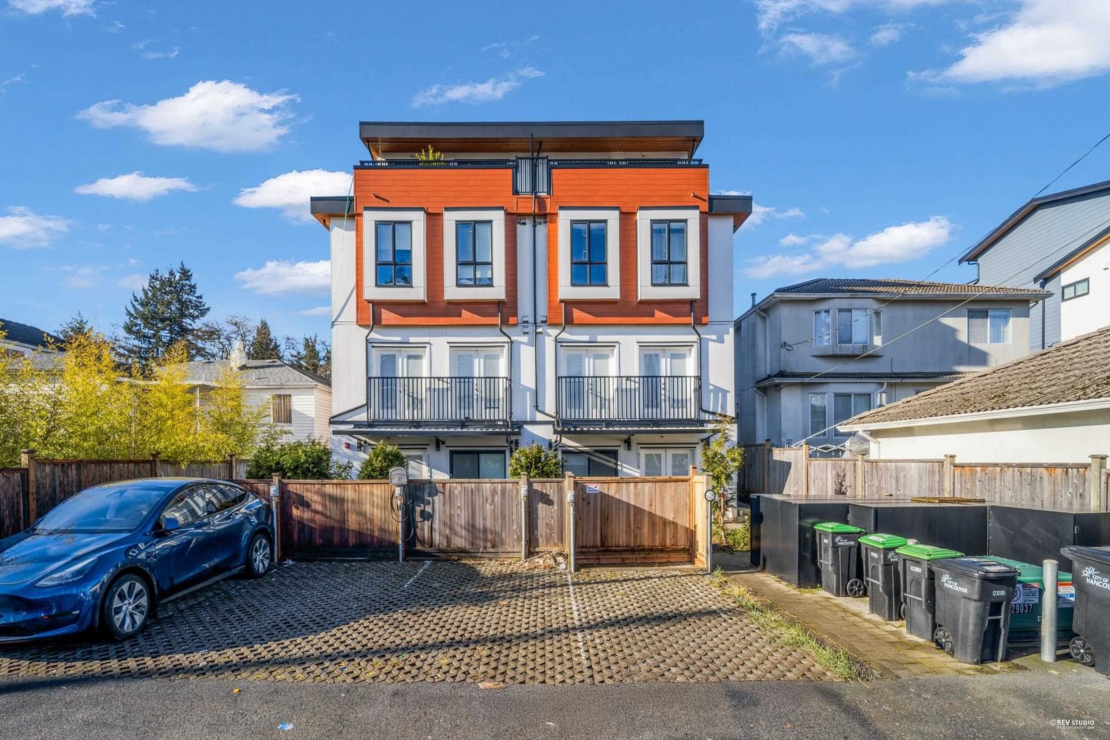 Listing Image 10