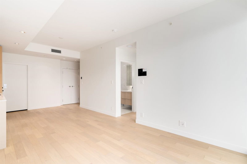 507 - 6688 Pearson Way
