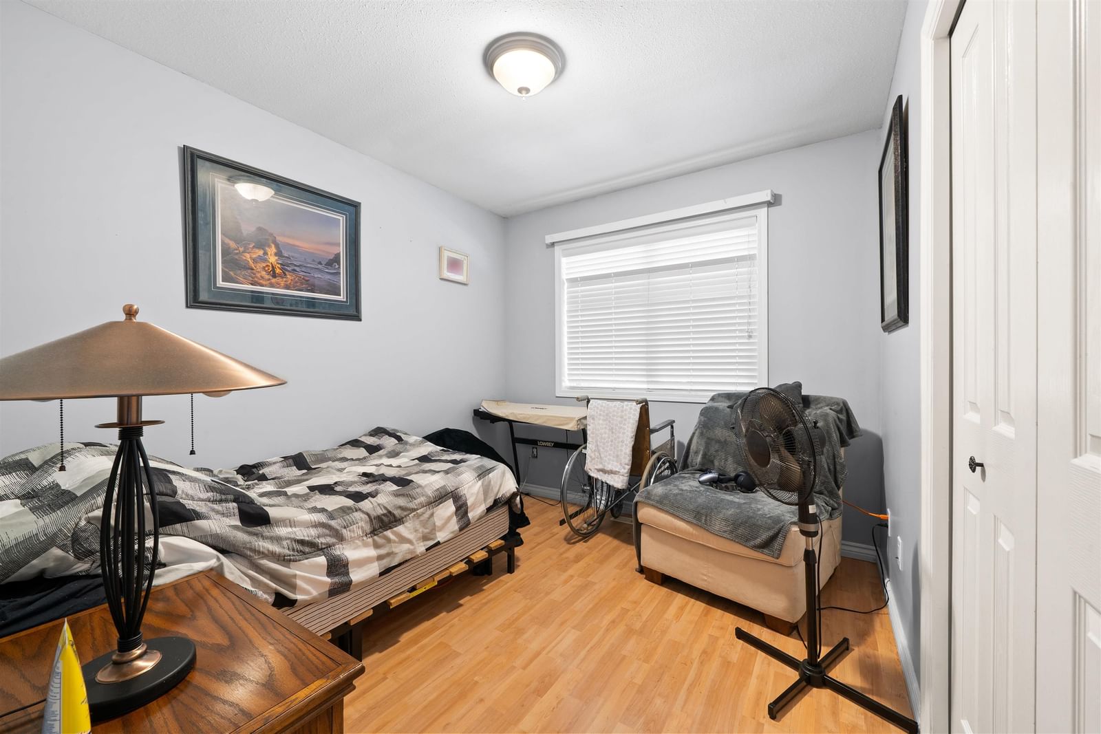 Listing Image 17