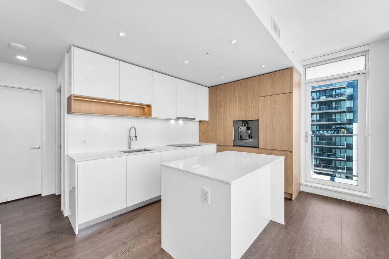 902 - 6808 Minoru Boulevard