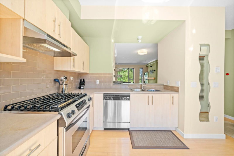 131 - 9229 University Crescent