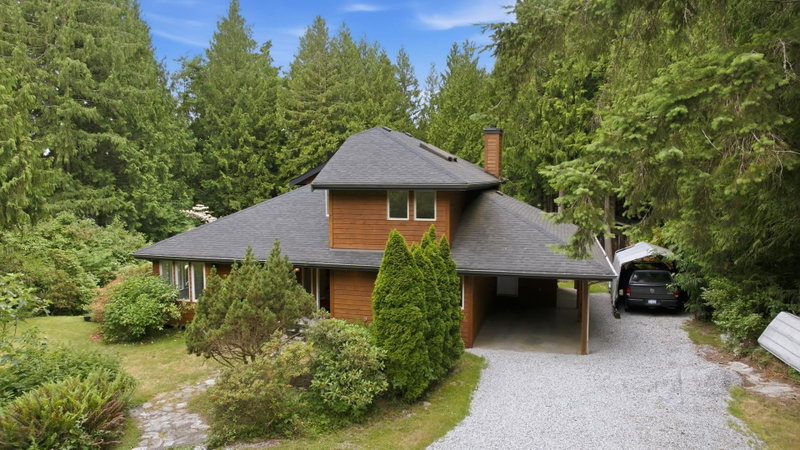 1287 Roberts Creek Road
