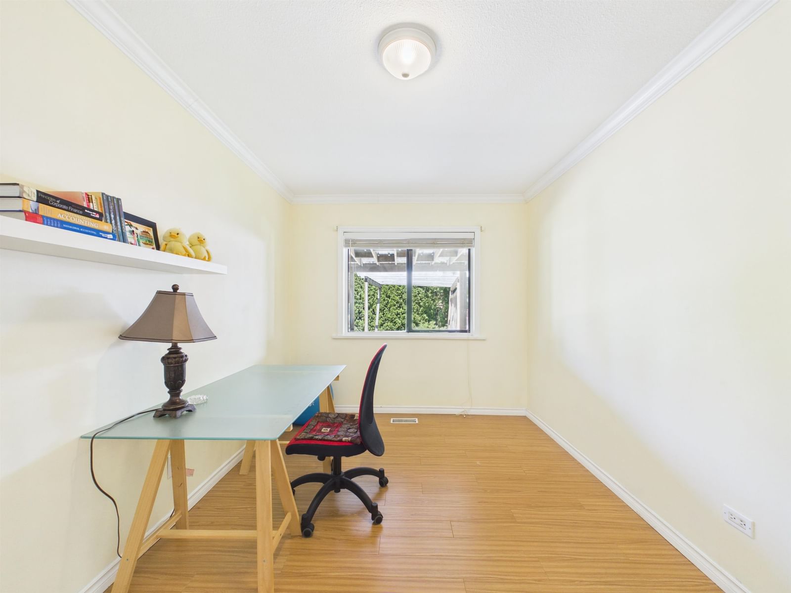 Listing Image 8