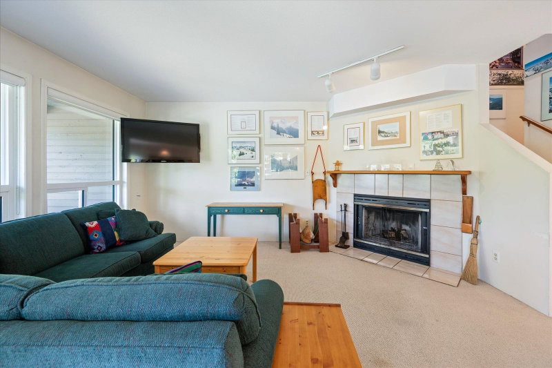 4 - 2100 Eva Lake Road