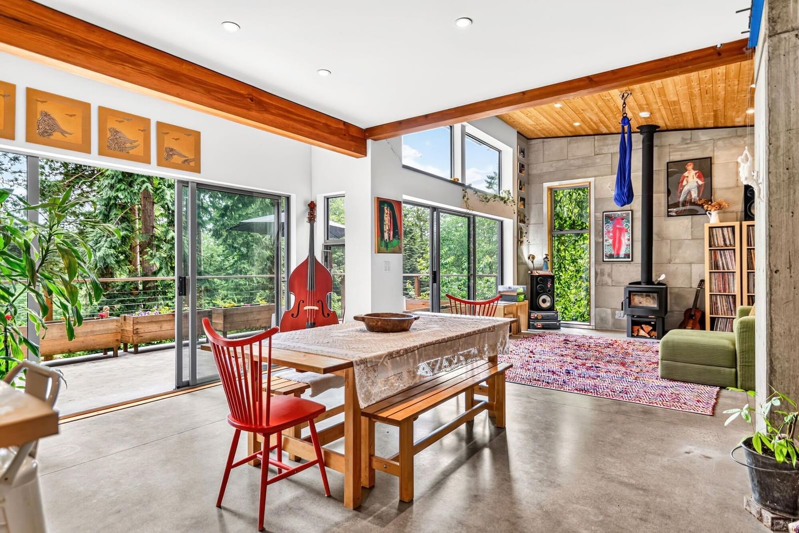 Listing Image 11