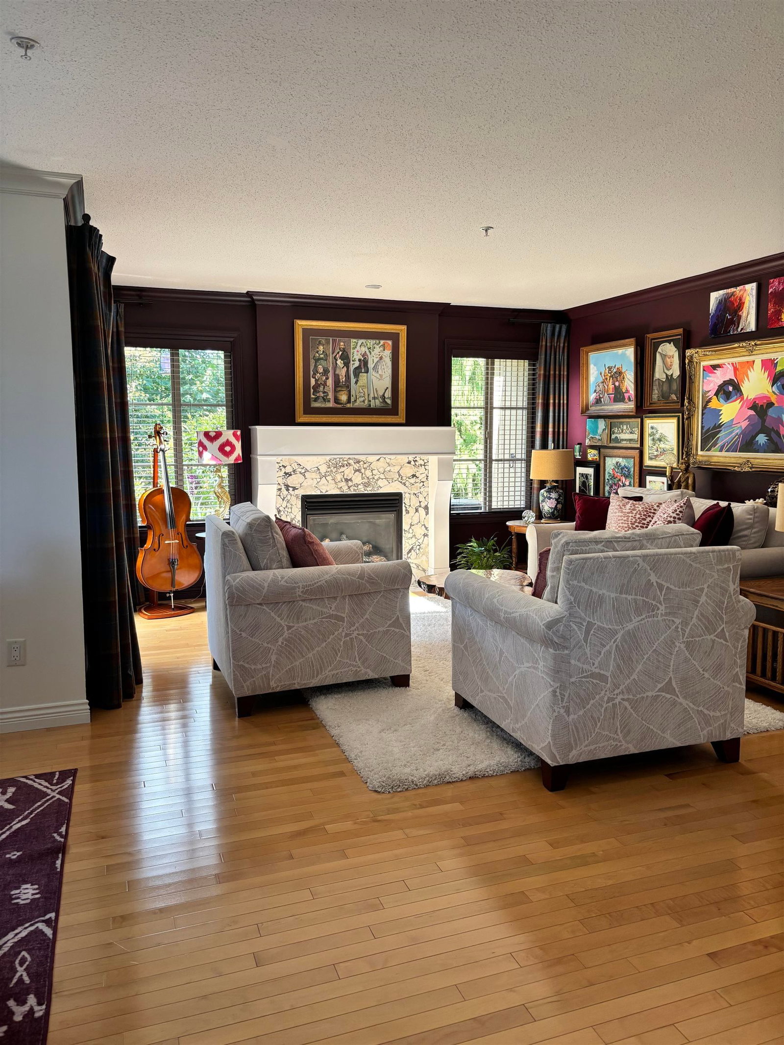 Listing Image 8