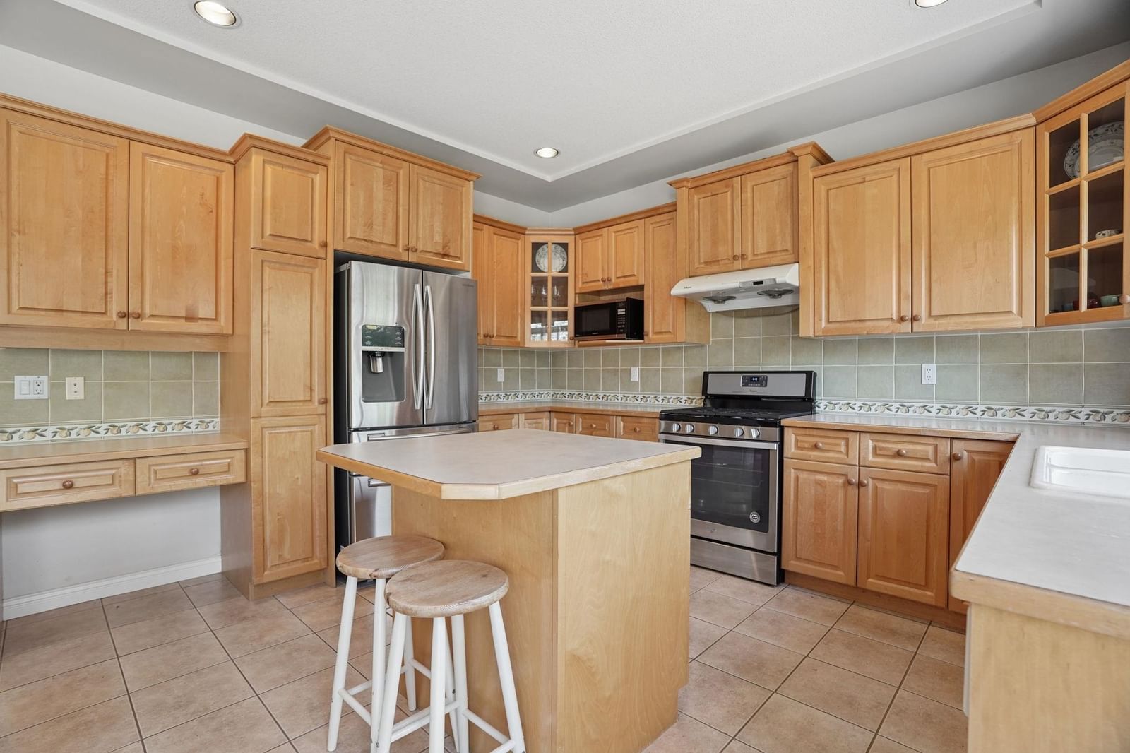 Listing Image 8