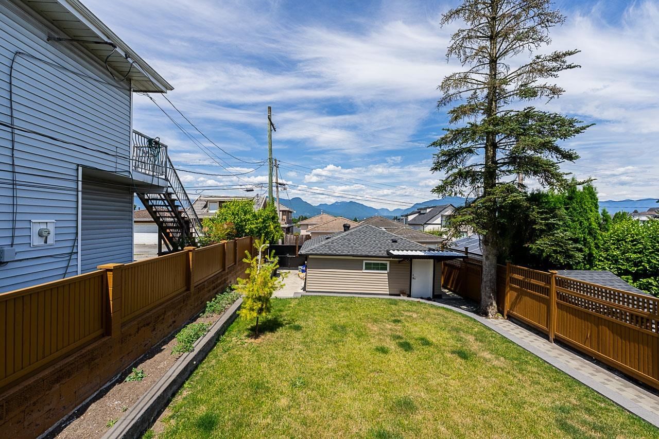Listing Image 17
