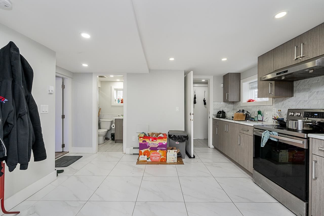 Listing Image 19