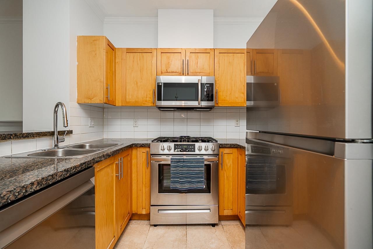 Listing Image 16