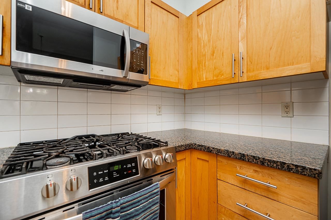 Listing Image 18