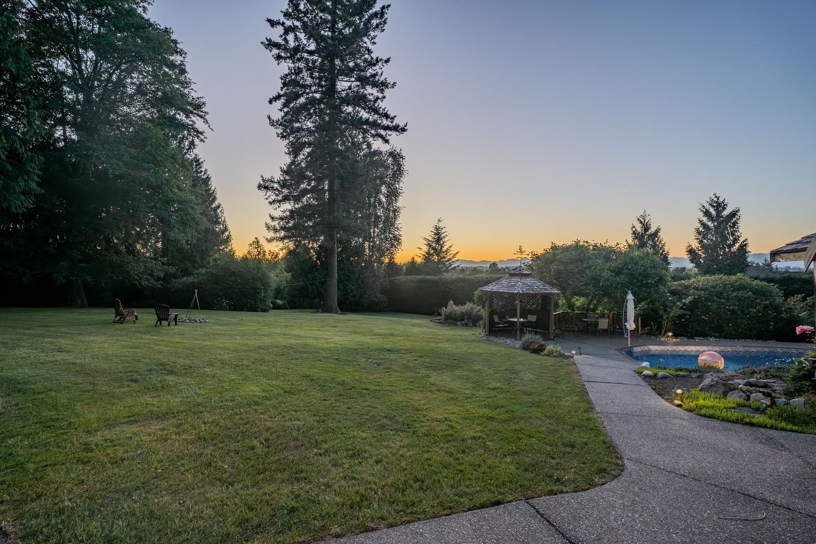 Listing Image 36