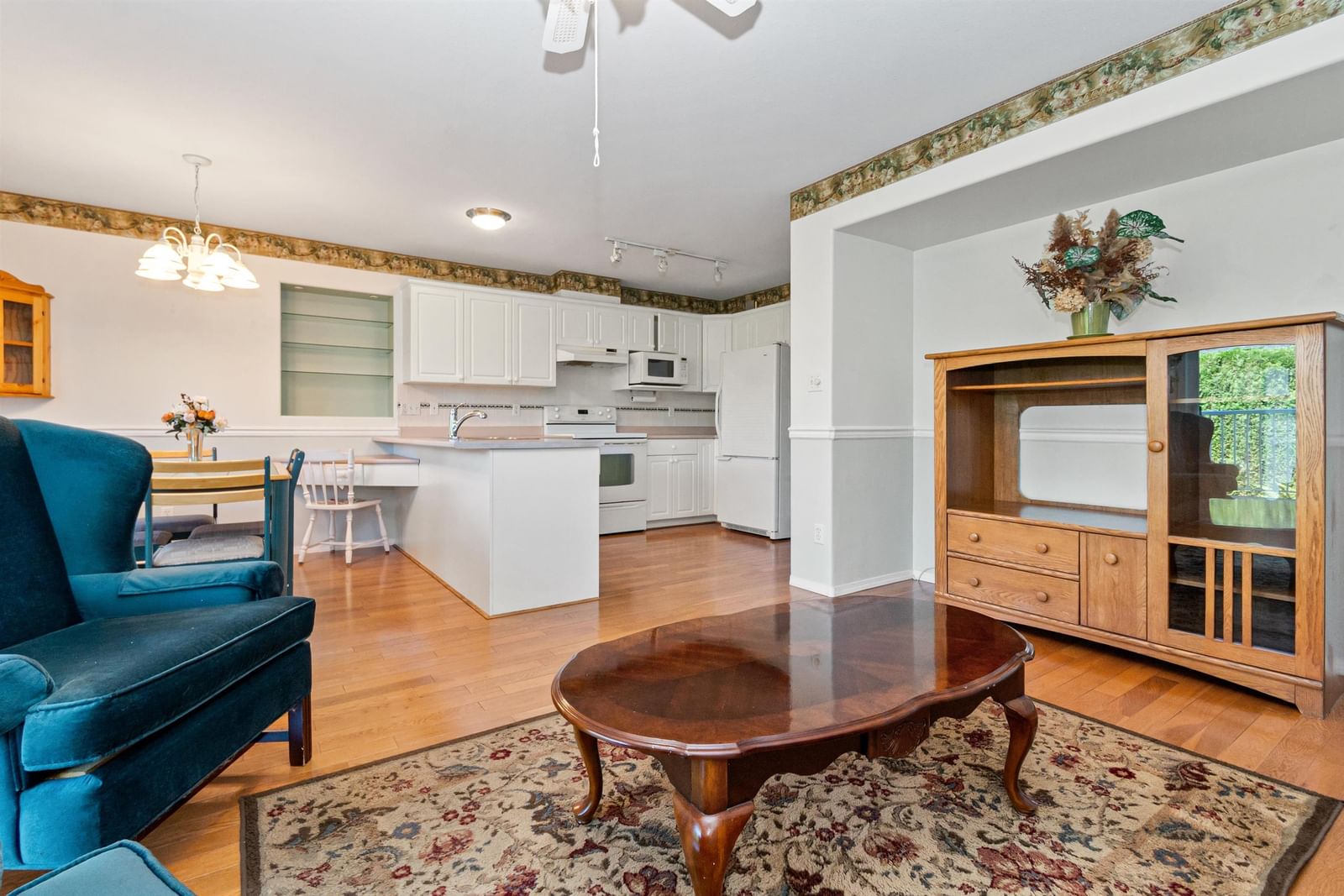 Listing Image 14