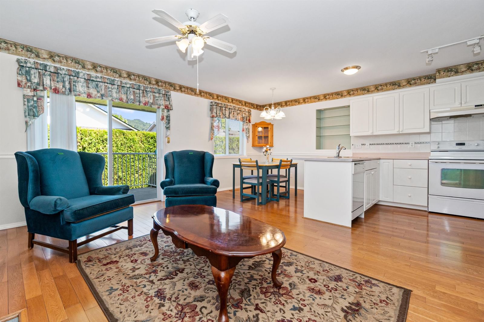Listing Image 16