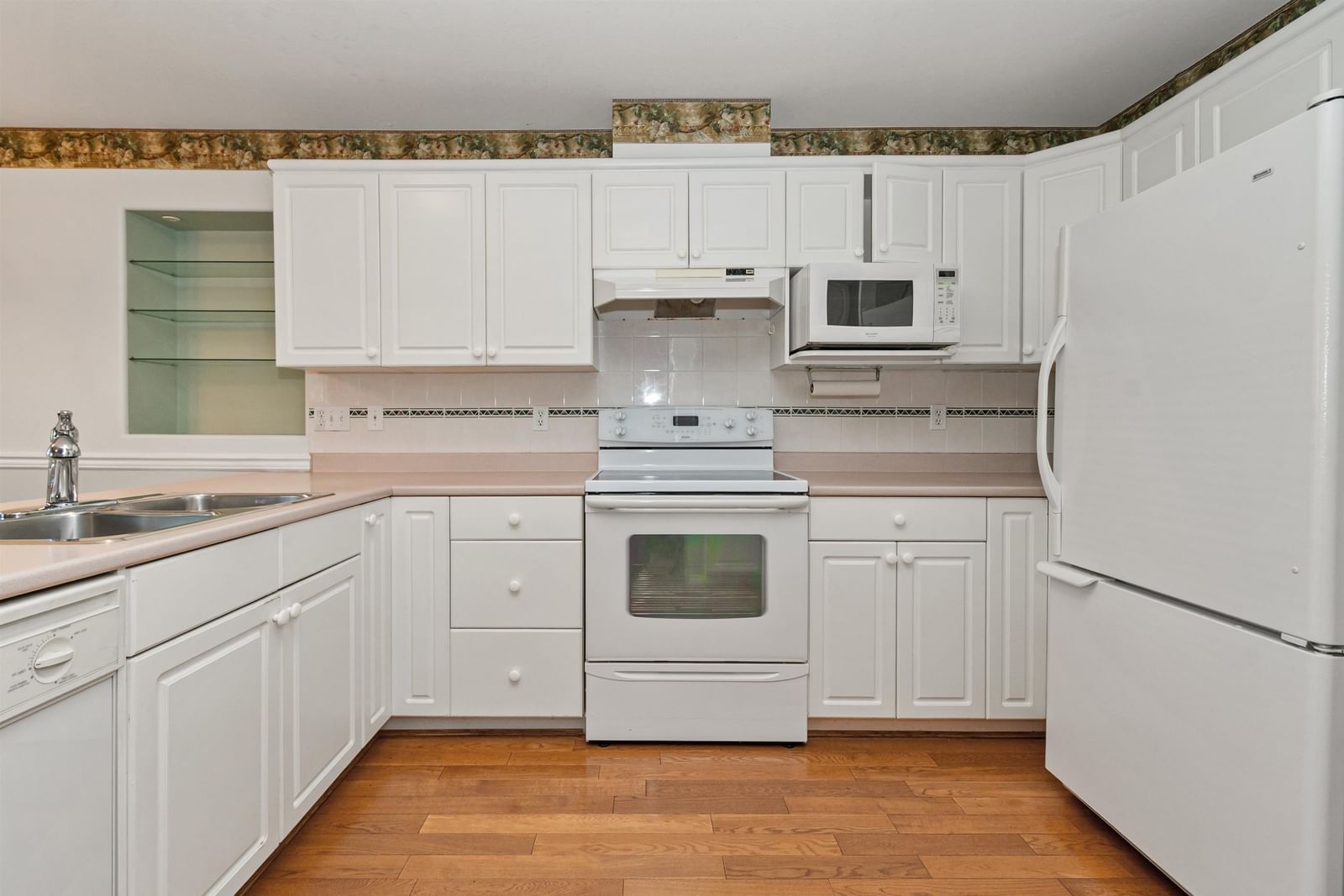 Listing Image 20
