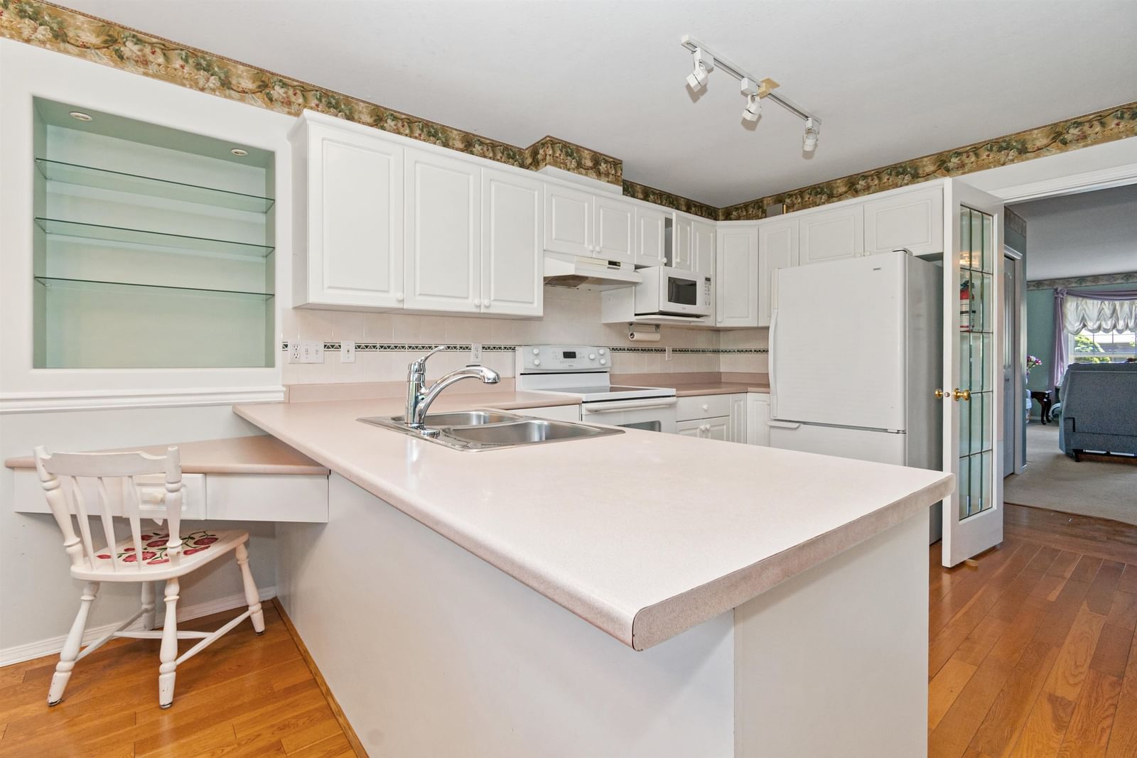 Listing Image 21