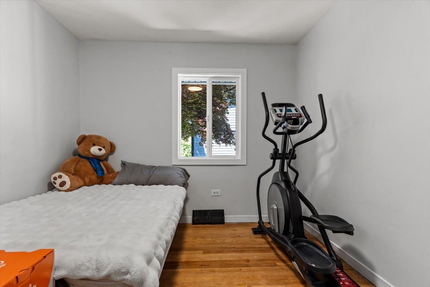Listing Image 20