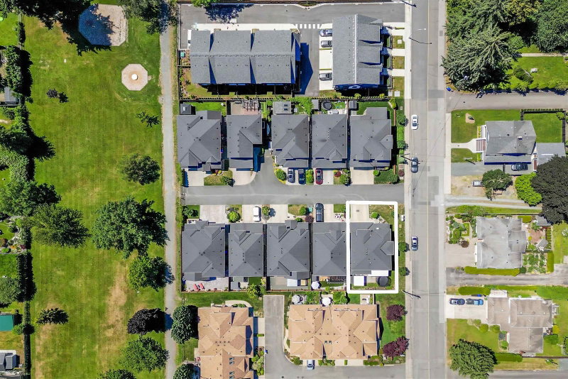10 - 46128 Riverside Drive