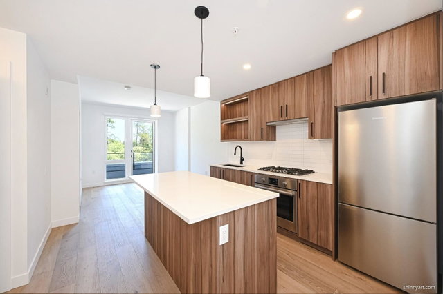207 - 6859 Cambie Street