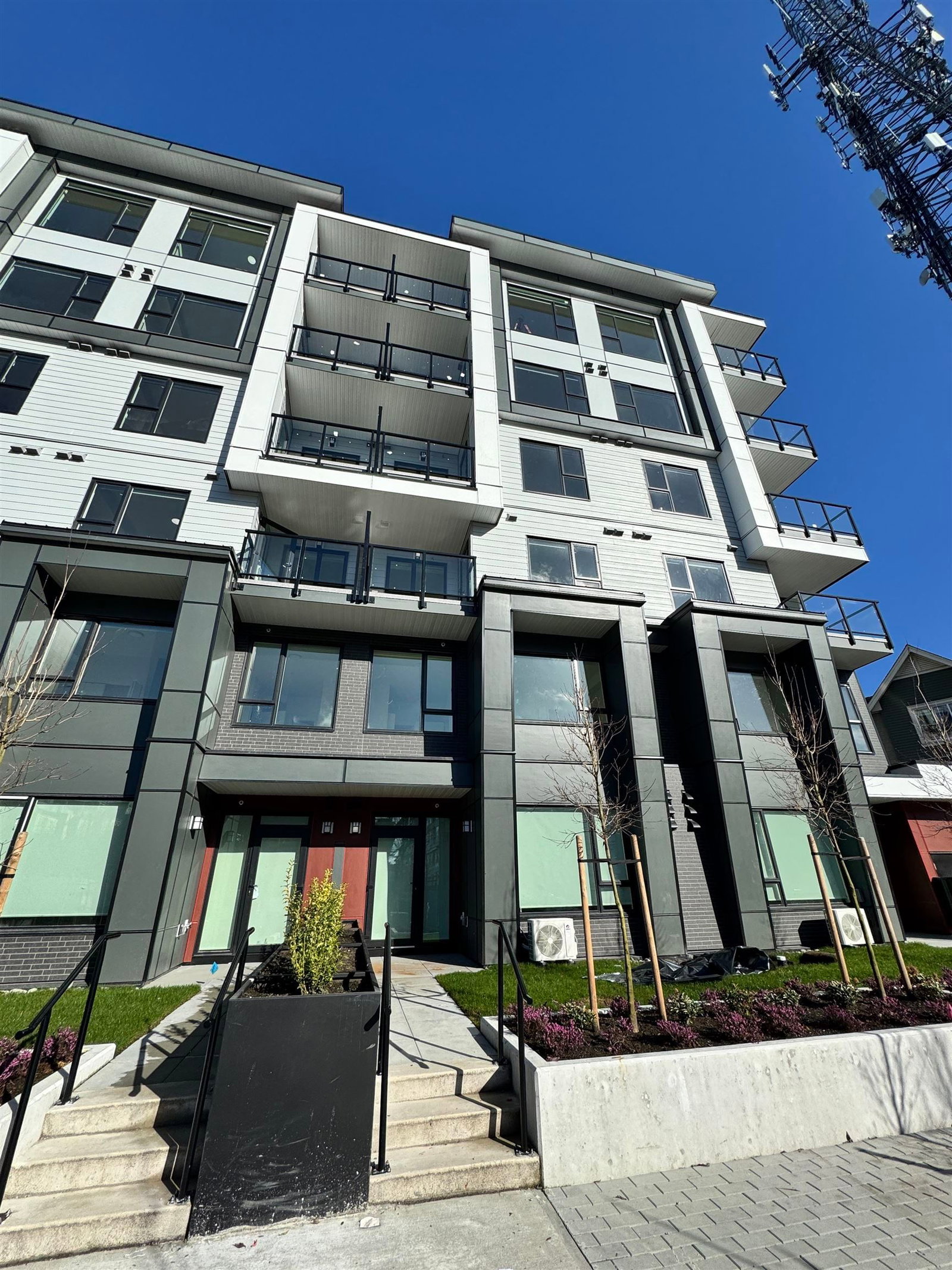 Listing Image 11