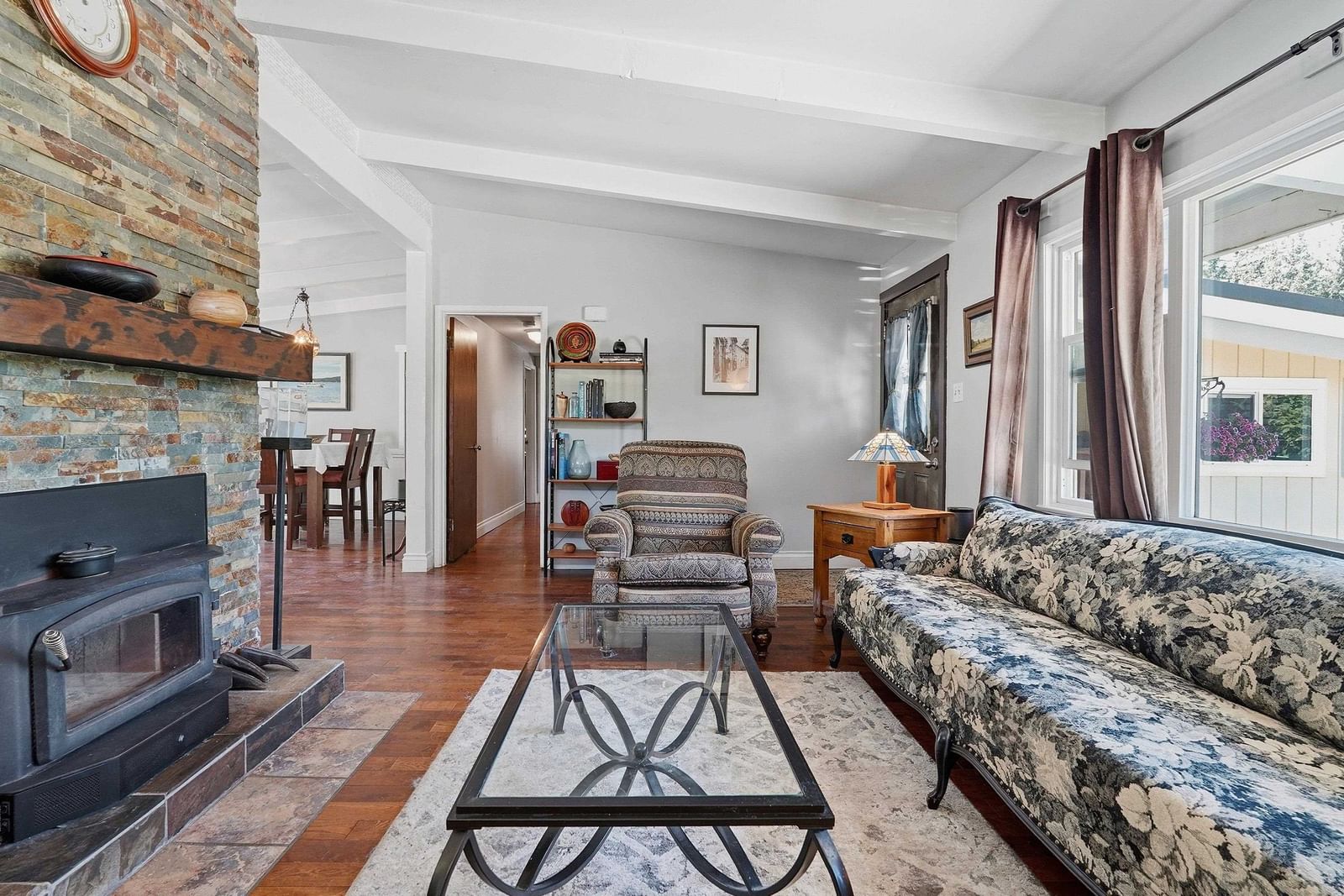 Listing Image 15
