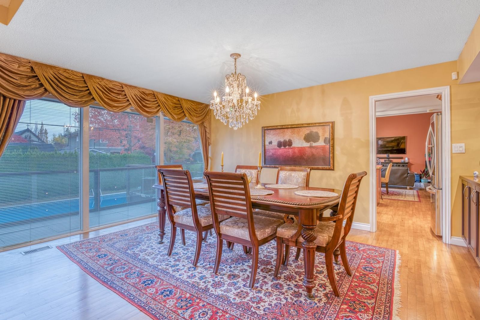 Listing Image 12