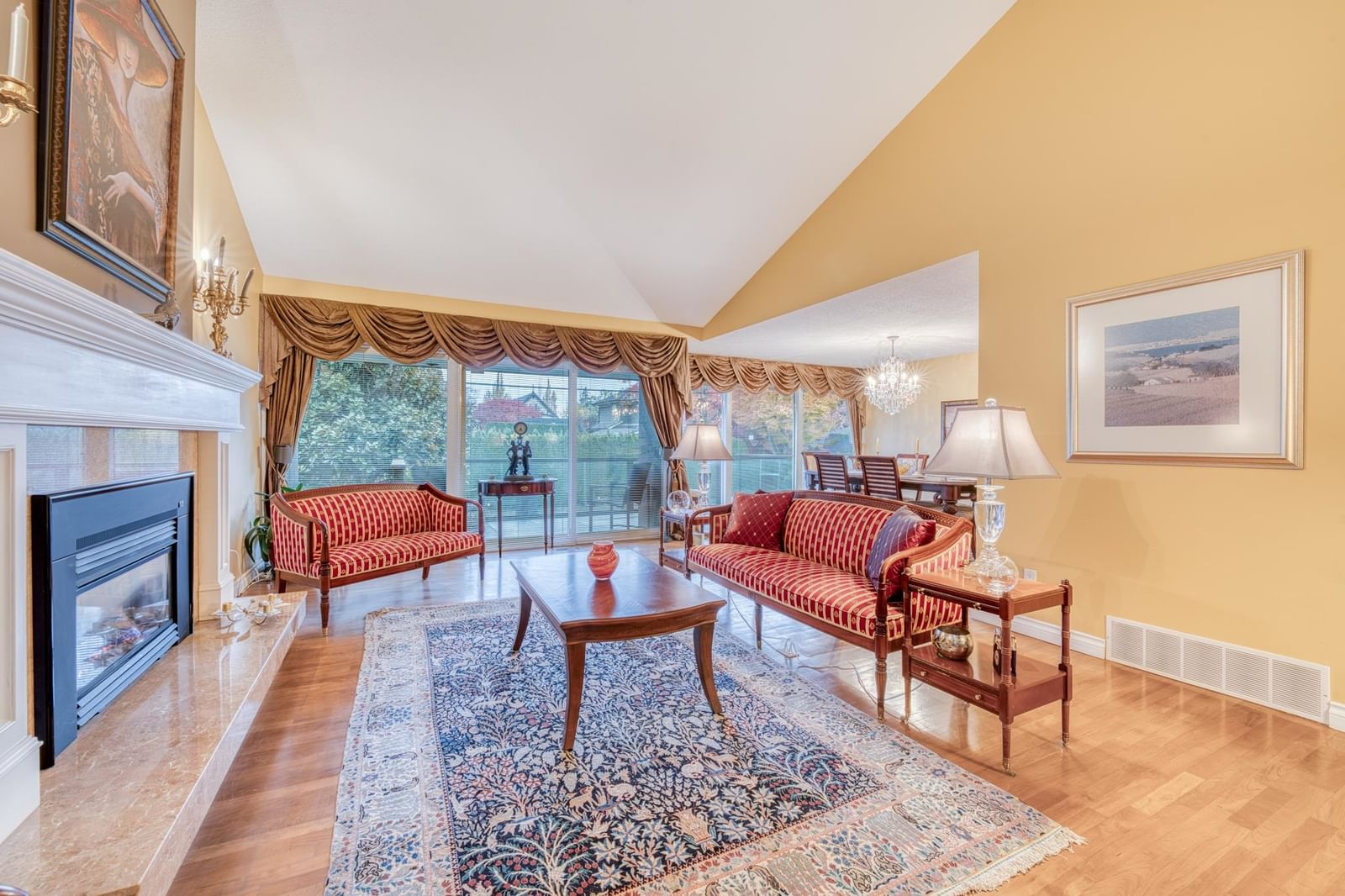 Listing Image 14