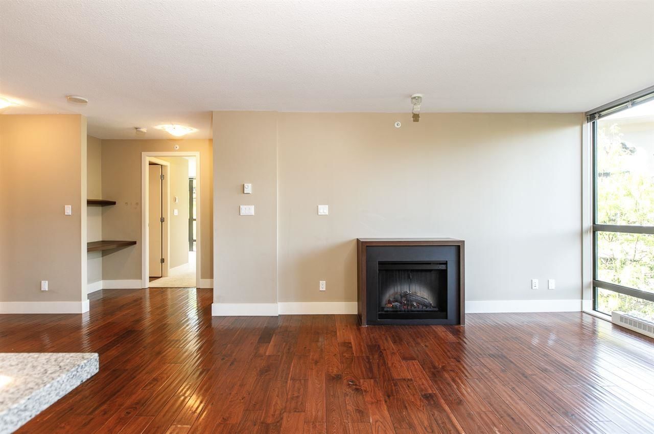 Listing Image 15