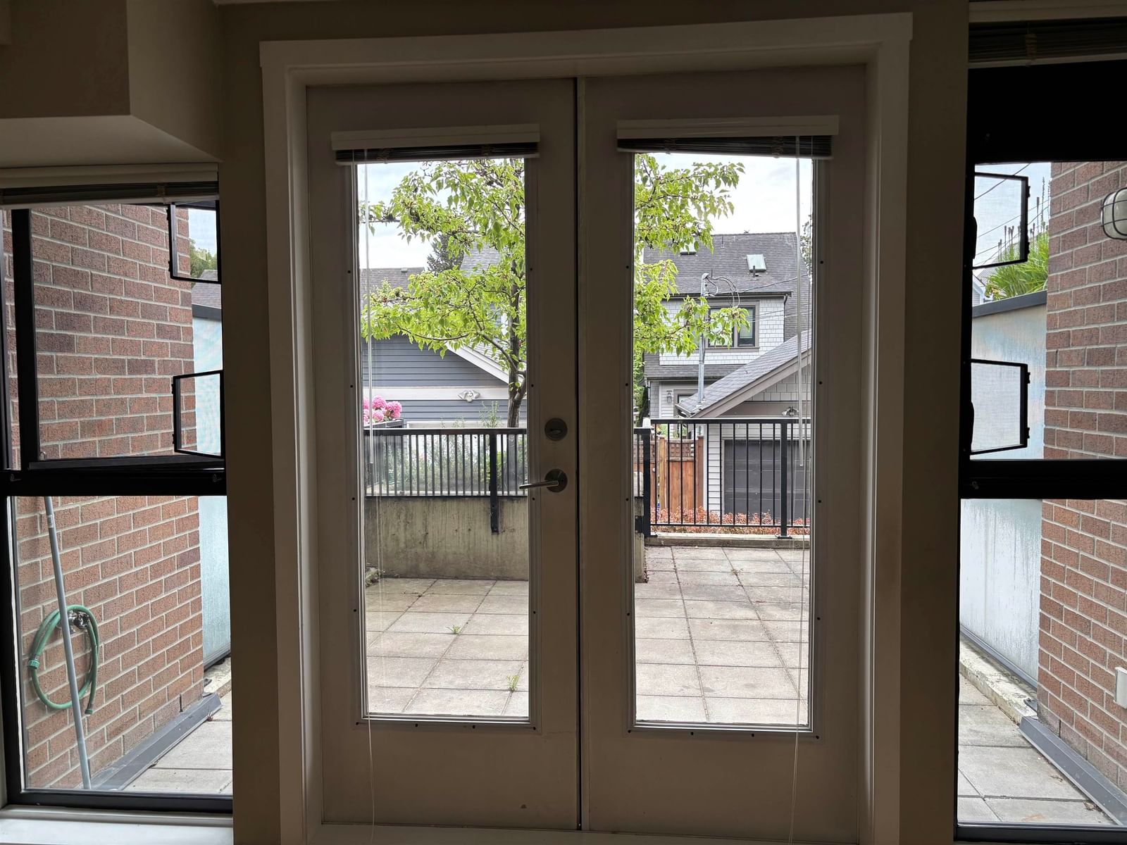 Listing Image 11