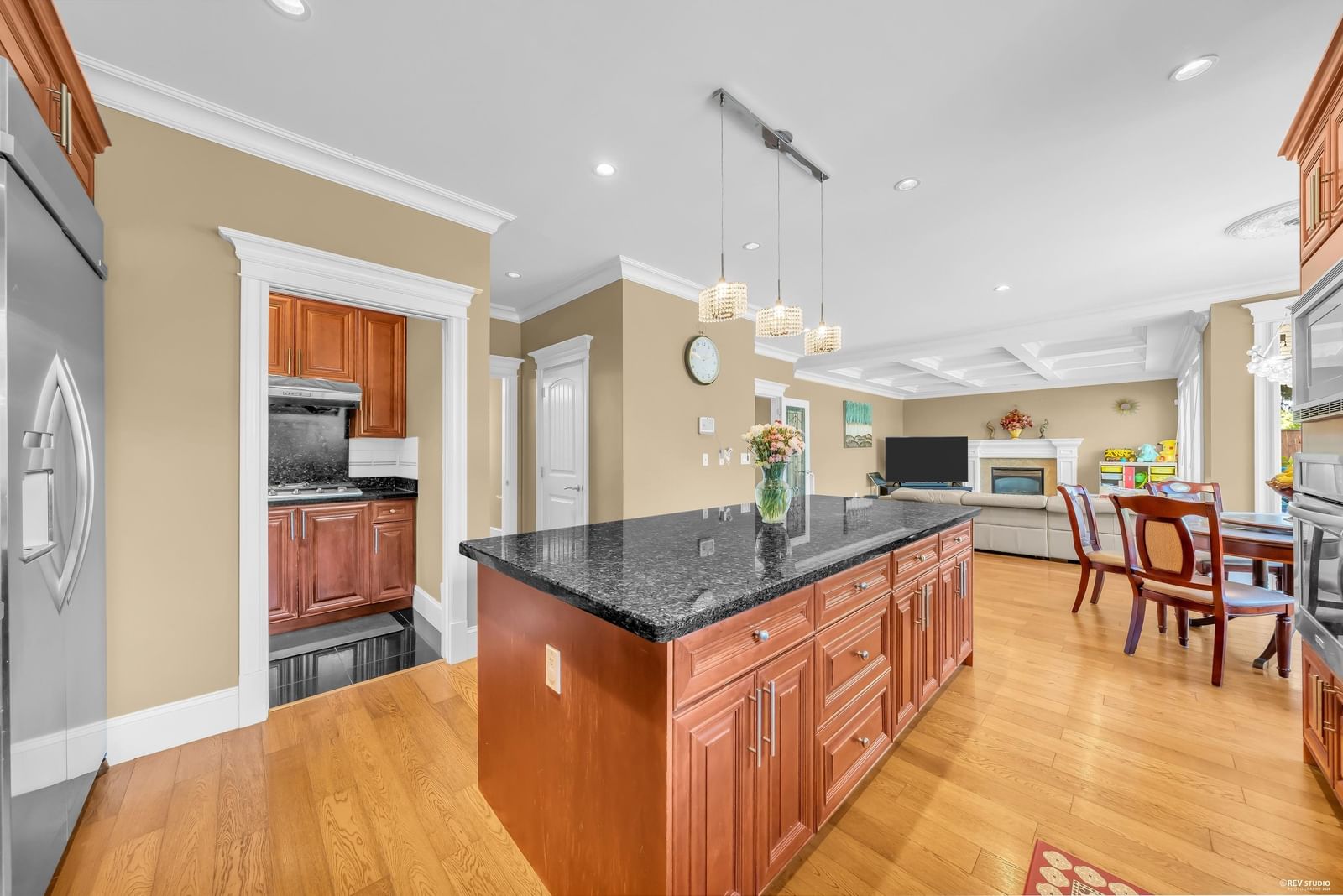 Listing Image 18