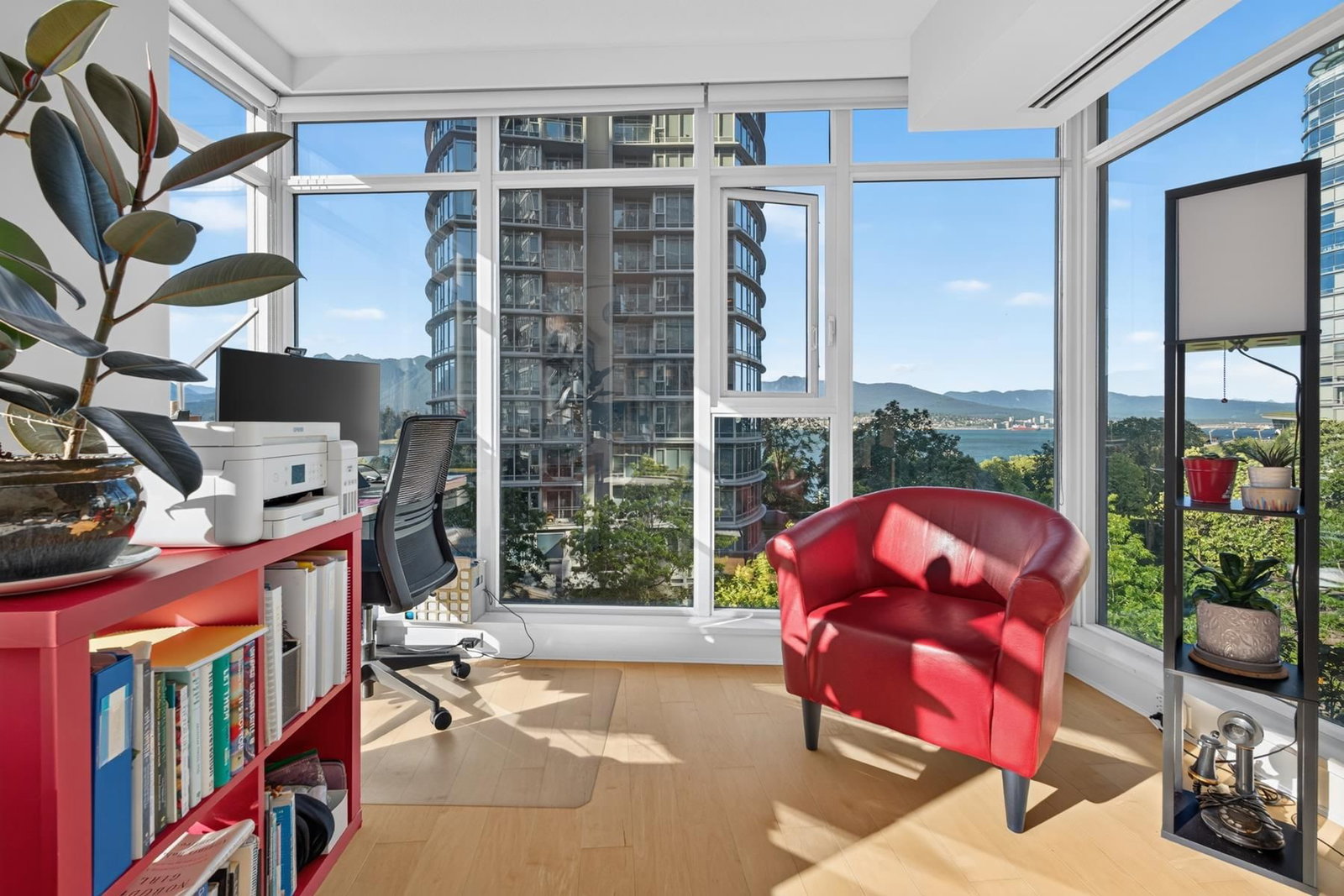 Listing Image 15