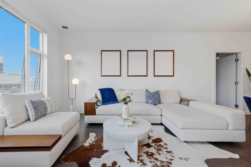 409 - 123 1st Street W