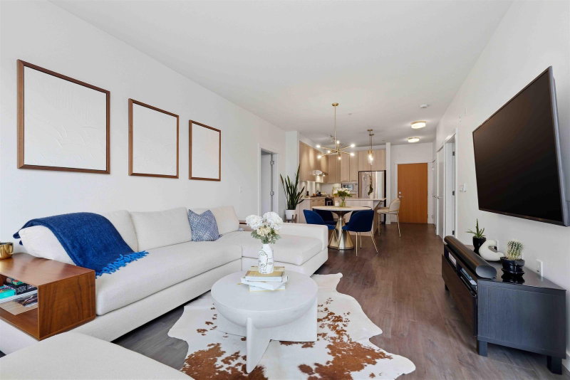 409 - 123 1st Street W