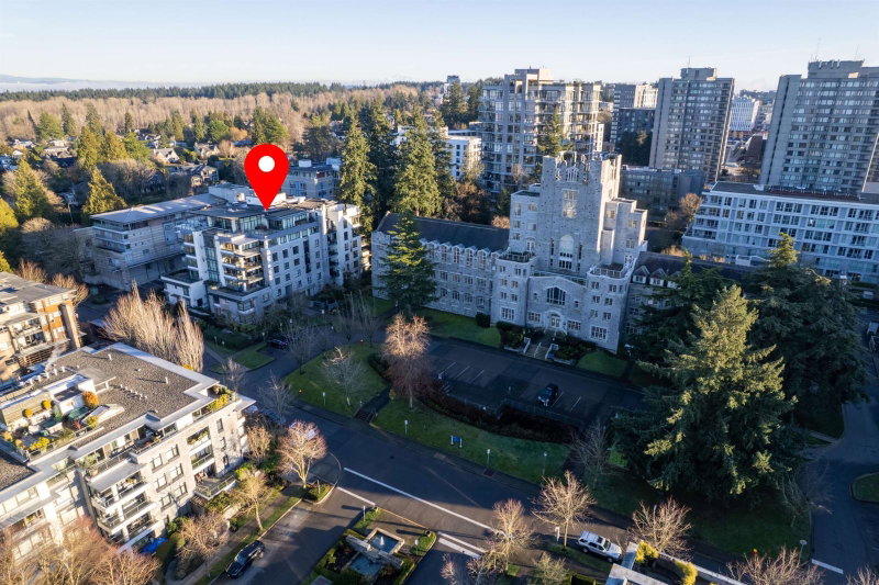 112 - 5958 Iona Drive