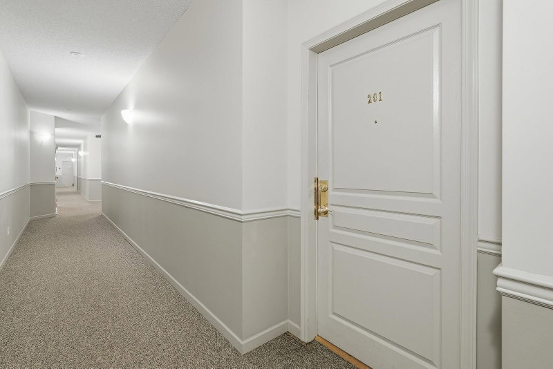 201 - 1705 Martin Drive