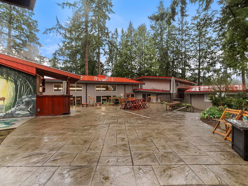 6436 Mckenzie Drive