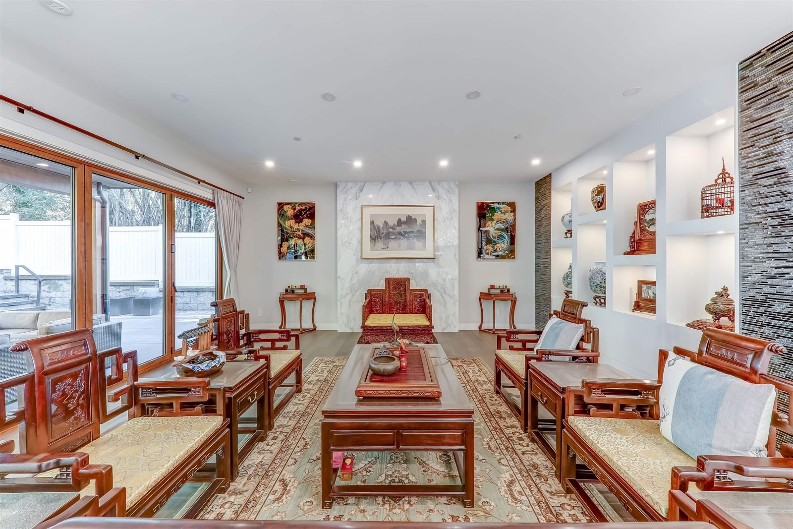 Listing Image 5