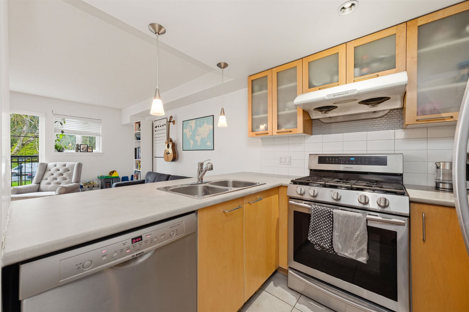 Listing Image 9