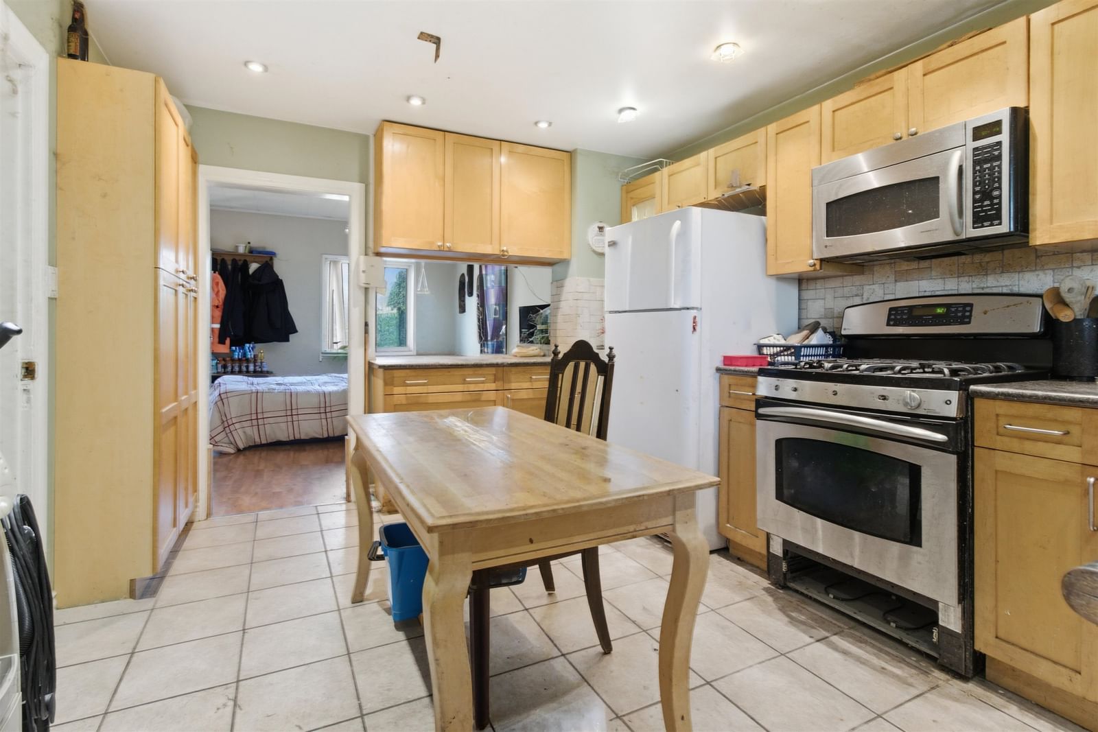 Listing Image 8