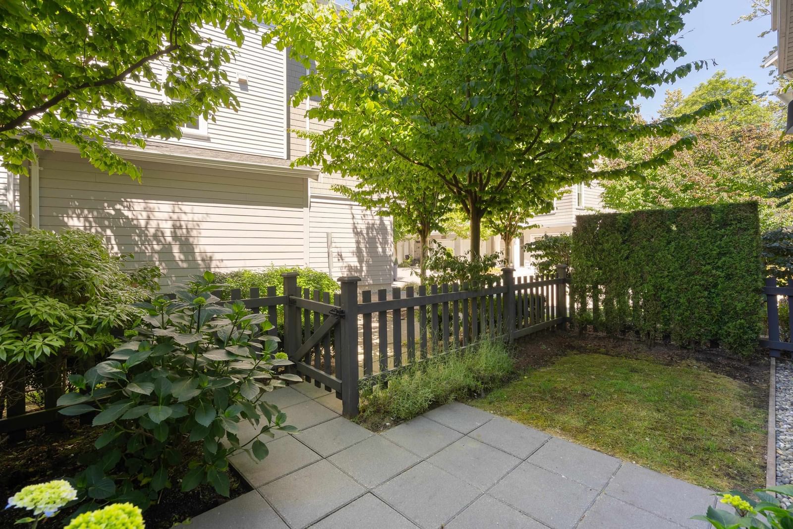 Listing Image 32