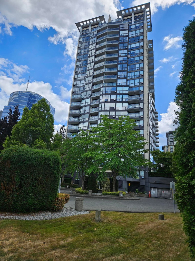 1105 - 10899 University Drive