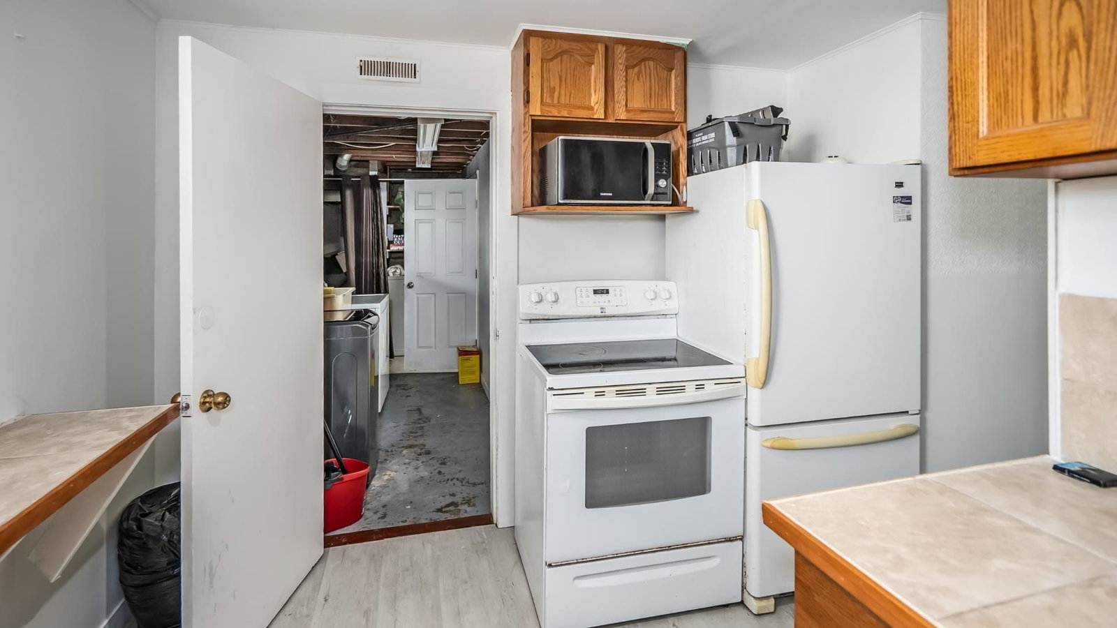 Listing Image 20