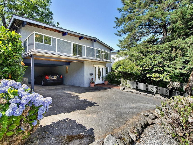 1106 Heywood Street